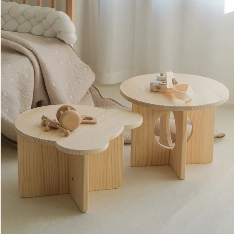 Tea Coffee Set Up - Petite table ronde en bois massif